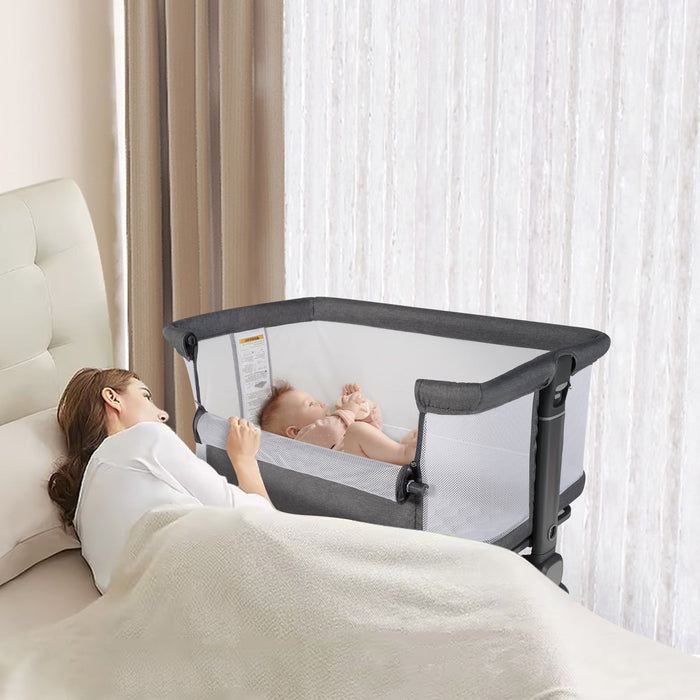 Baby Bassinet Bedside Sleeper with Wheels